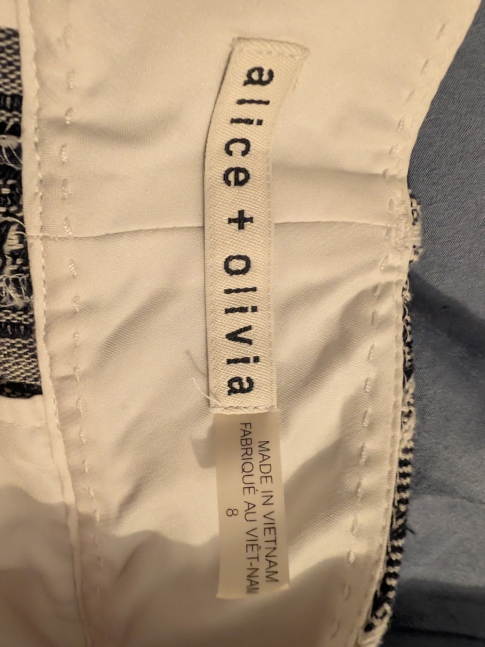alice + olivia Black and White Women’s Shorts Size 8